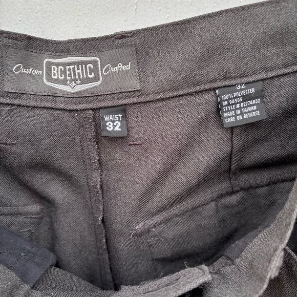 BC ETHIC—Custom Crafted Retro Semi-Baggy Cargo—Mens 32 x 32—B2774N32—VG+ - Picture 2 of 12